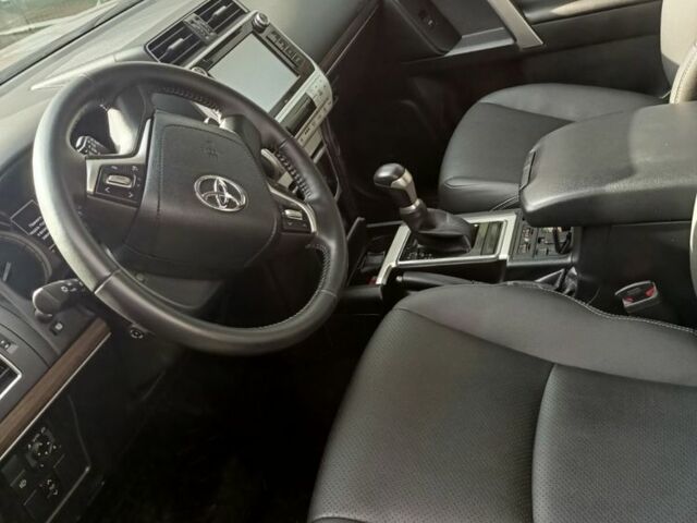 Чорний Тойота Ленд Крузер Прадо 150, об'ємом двигуна 4 л та пробігом 33 тис. км за 43500 $, фото 10 на Automoto.ua