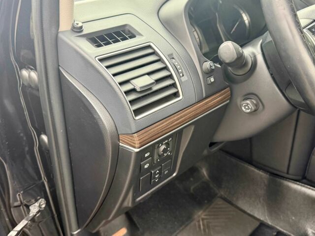 Черный Тойота Ленд Крузер Прадо 150, объемом двигателя 2.8 л и пробегом 200 тыс. км за 42000 $, фото 19 на Automoto.ua