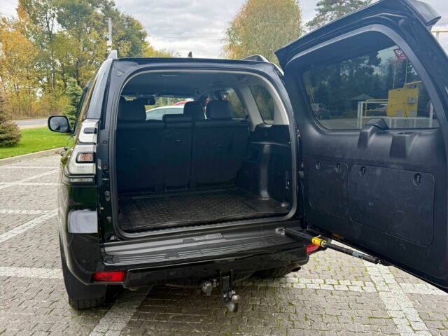 Черный Тойота Ленд Крузер Прадо 150, объемом двигателя 2.8 л и пробегом 200 тыс. км за 42000 $, фото 10 на Automoto.ua