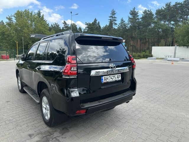 Чорний Тойота Ленд Крузер Прадо 150, об'ємом двигуна 4 л та пробігом 33 тис. км за 43500 $, фото 3 на Automoto.ua