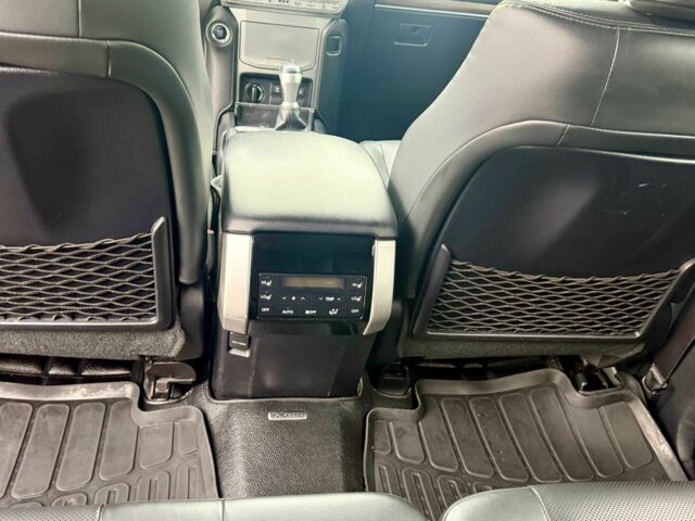 Черный Тойота Ленд Крузер Прадо 150, объемом двигателя 2.8 л и пробегом 200 тыс. км за 42000 $, фото 16 на Automoto.ua