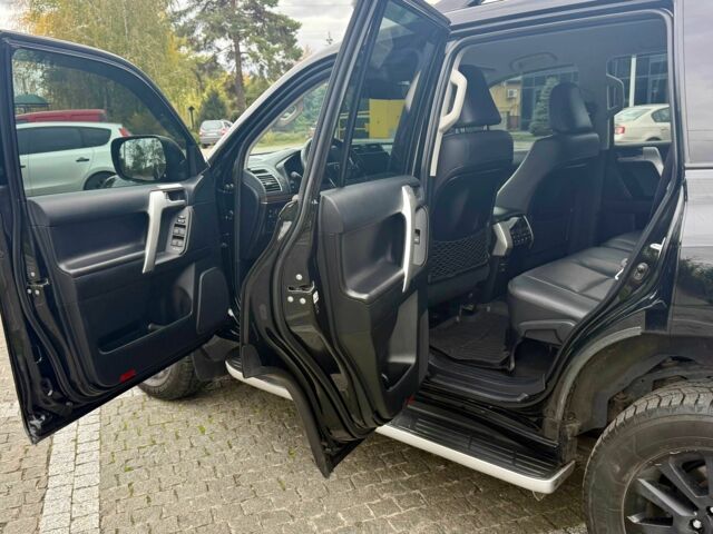 Черный Тойота Ленд Крузер Прадо 150, объемом двигателя 2.8 л и пробегом 200 тыс. км за 42000 $, фото 11 на Automoto.ua