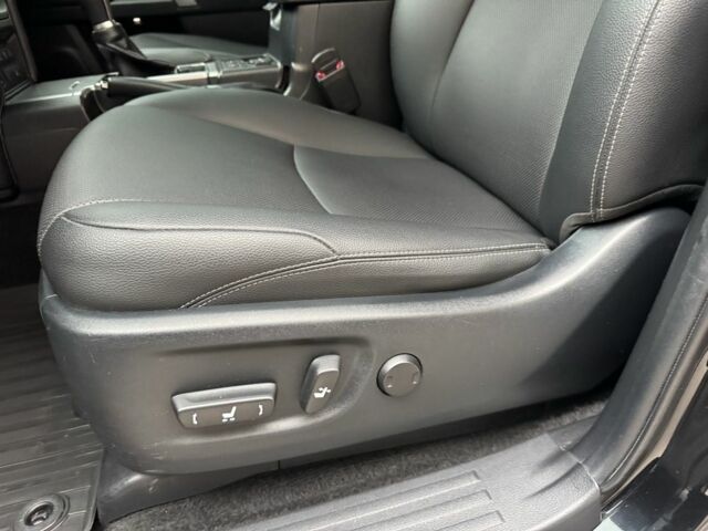 Черный Тойота Ленд Крузер Прадо 150, объемом двигателя 4 л и пробегом 62 тыс. км за 46000 $, фото 14 на Automoto.ua