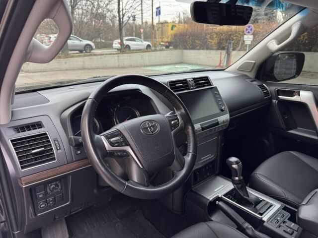 Черный Тойота Ленд Крузер Прадо 150, объемом двигателя 4 л и пробегом 62 тыс. км за 46000 $, фото 9 на Automoto.ua