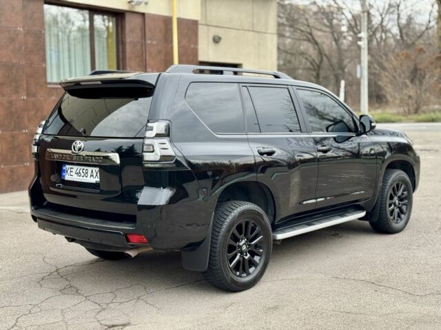 Черный Тойота Ленд Крузер Прадо 150, объемом двигателя 4 л и пробегом 62 тыс. км за 46000 $, фото 3 на Automoto.ua