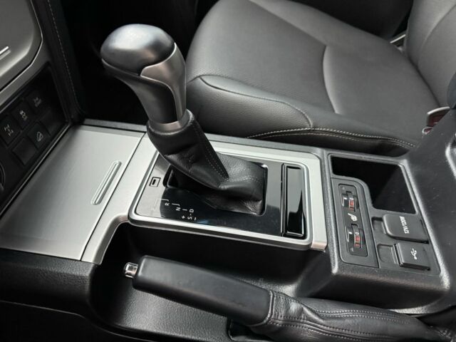 Черный Тойота Ленд Крузер Прадо 150, объемом двигателя 4 л и пробегом 62 тыс. км за 46000 $, фото 16 на Automoto.ua