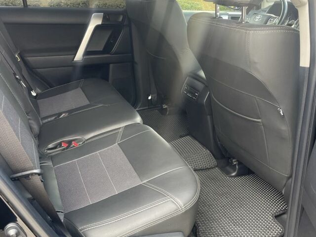 Чорний Тойота Ленд Крузер Прадо 150, об'ємом двигуна 2.8 л та пробігом 93 тис. км за 41000 $, фото 20 на Automoto.ua