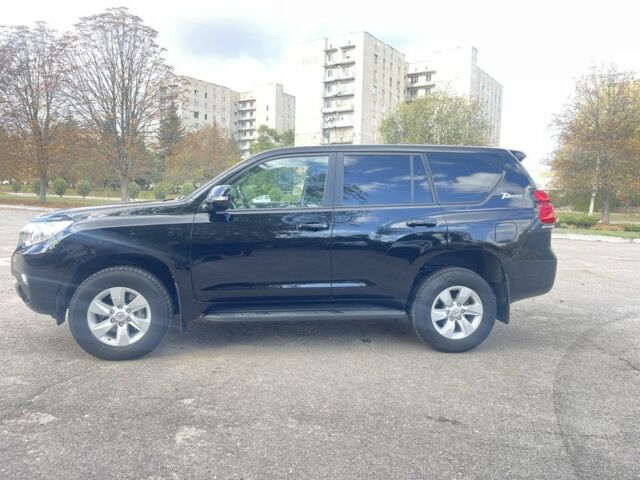 Чорний Тойота Ленд Крузер Прадо 150, об'ємом двигуна 2.8 л та пробігом 93 тис. км за 41000 $, фото 2 на Automoto.ua