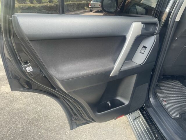 Чорний Тойота Ленд Крузер Прадо 150, об'ємом двигуна 2.8 л та пробігом 93 тис. км за 41000 $, фото 18 на Automoto.ua