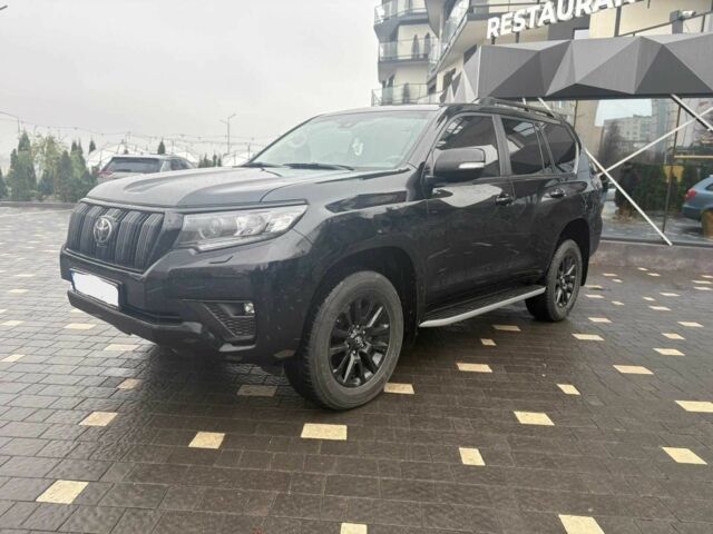 Черный Тойота Ленд Крузер Прадо 150, объемом двигателя 2.8 л и пробегом 70 тыс. км за 53490 $, фото 1 на Automoto.ua