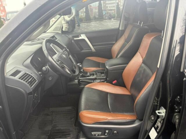 Черный Тойота Ленд Крузер Прадо 150, объемом двигателя 2.8 л и пробегом 70 тыс. км за 53490 $, фото 8 на Automoto.ua