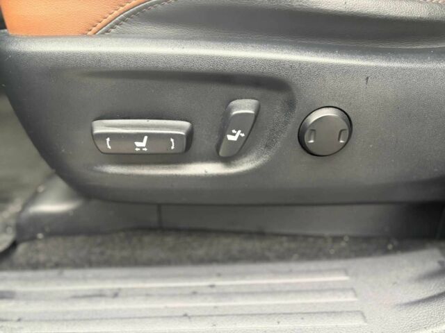 Черный Тойота Ленд Крузер Прадо 150, объемом двигателя 2.8 л и пробегом 70 тыс. км за 53490 $, фото 9 на Automoto.ua