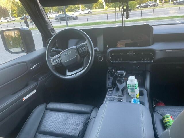 Чорний Тойота Ленд Крузер Прадо 150, об'ємом двигуна 0 л та пробігом 15 тис. км за 78000 $, фото 5 на Automoto.ua