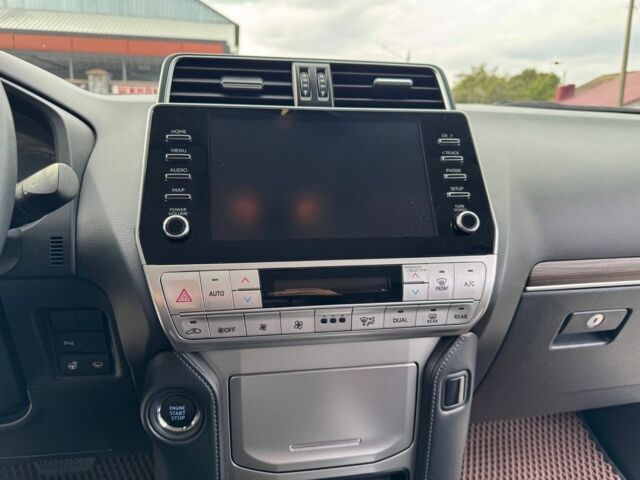 Сірий Тойота Ленд Крузер Прадо 150, об'ємом двигуна 4 л та пробігом 62 тис. км за 49500 $, фото 6 на Automoto.ua