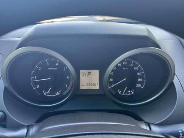 Серый Тойота Ленд Крузер Прадо 150, объемом двигателя 2.7 л и пробегом 255 тыс. км за 21900 $, фото 5 на Automoto.ua