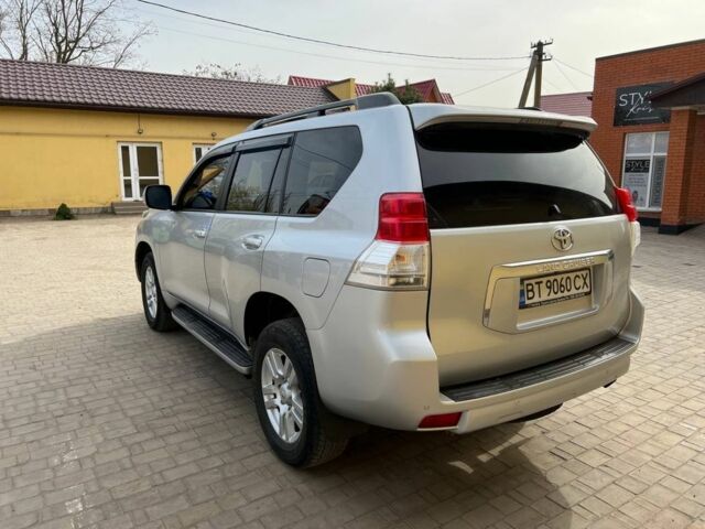 Сірий Тойота Ленд Крузер Прадо 150, об'ємом двигуна 3 л та пробігом 275 тис. км за 23500 $, фото 5 на Automoto.ua