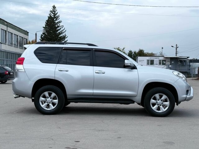 Сірий Тойота Ленд Крузер Прадо 150, об'ємом двигуна 2.7 л та пробігом 208 тис. км за 19999 $, фото 19 на Automoto.ua