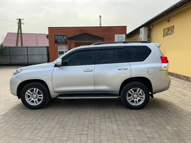 Сірий Тойота Ленд Крузер Прадо 150, об'ємом двигуна 3 л та пробігом 275 тис. км за 23500 $, фото 6 на Automoto.ua