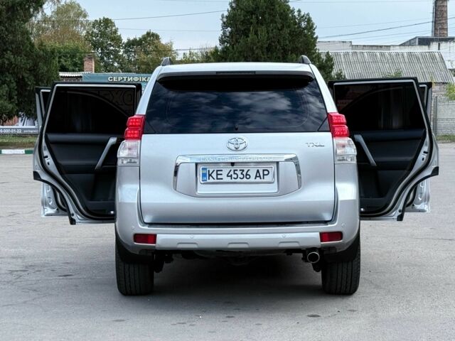 Сірий Тойота Ленд Крузер Прадо 150, об'ємом двигуна 2.7 л та пробігом 208 тис. км за 19999 $, фото 15 на Automoto.ua