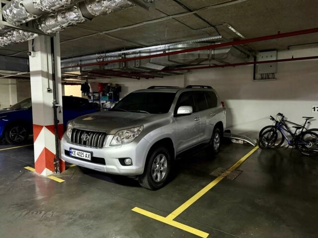 Серый Тойота Ленд Крузер Прадо 150, объемом двигателя 4 л и пробегом 173 тыс. км за 27000 $, фото 21 на Automoto.ua