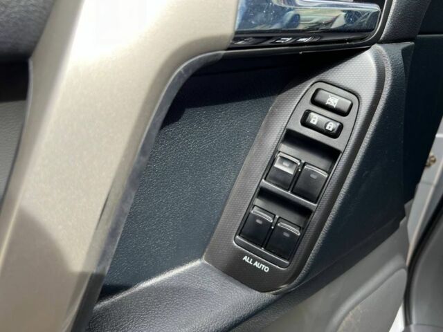 Сірий Тойота Ленд Крузер Прадо 150, об'ємом двигуна 3 л та пробігом 275 тис. км за 23500 $, фото 11 на Automoto.ua