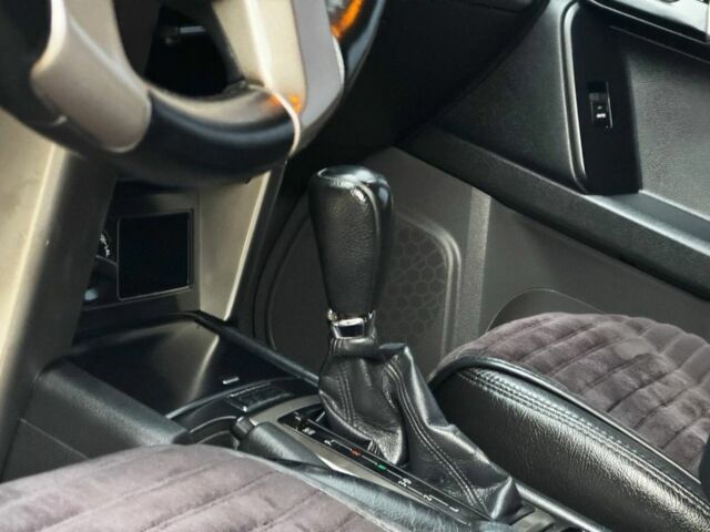 Сірий Тойота Ленд Крузер Прадо 150, об'ємом двигуна 2.7 л та пробігом 198 тис. км за 17850 $, фото 6 на Automoto.ua