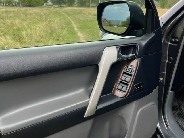 Сірий Тойота Ленд Крузер Прадо 150, об'ємом двигуна 3 л та пробігом 240 тис. км за 24500 $, фото 8 на Automoto.ua