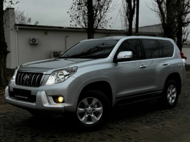 Сірий Тойота Ленд Крузер Прадо 150, об'ємом двигуна 2.7 л та пробігом 198 тис. км за 17850 $, фото 2 на Automoto.ua