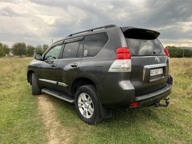 Сірий Тойота Ленд Крузер Прадо 150, об'ємом двигуна 3 л та пробігом 240 тис. км за 24500 $, фото 2 на Automoto.ua