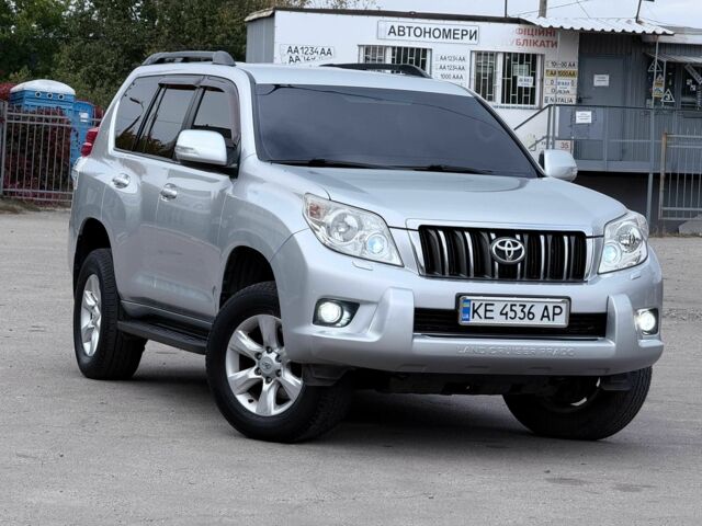 Сірий Тойота Ленд Крузер Прадо 150, об'ємом двигуна 2.7 л та пробігом 208 тис. км за 19999 $, фото 10 на Automoto.ua