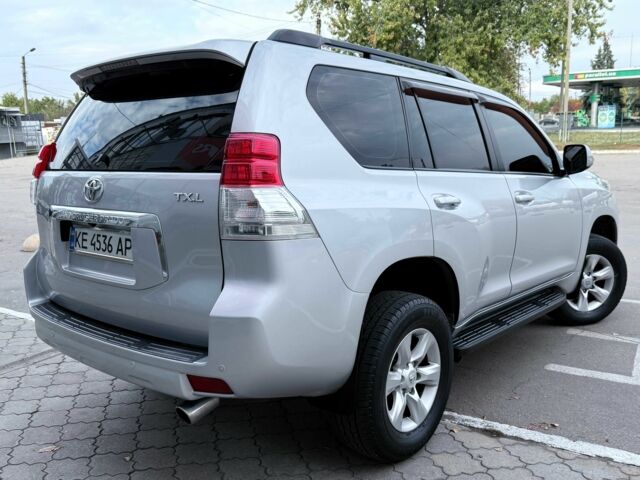 Сірий Тойота Ленд Крузер Прадо 150, об'ємом двигуна 2.7 л та пробігом 208 тис. км за 19999 $, фото 1 на Automoto.ua