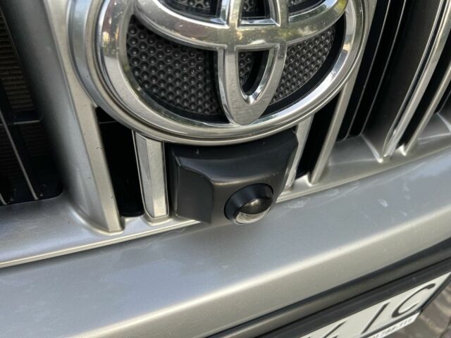 Серый Тойота Ленд Крузер Прадо 150, объемом двигателя 4 л и пробегом 276 тыс. км за 21999 $, фото 5 на Automoto.ua