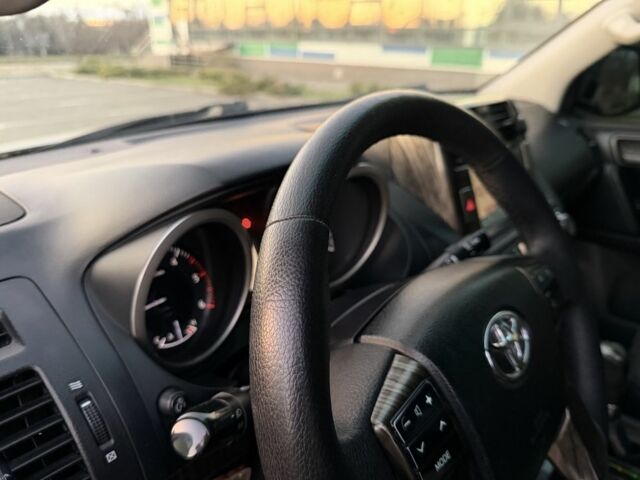 Сірий Тойота Ленд Крузер Прадо 150, об'ємом двигуна 3 л та пробігом 240 тис. км за 21500 $, фото 6 на Automoto.ua