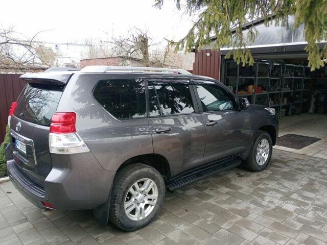 Сірий Тойота Ленд Крузер Прадо 150, об'ємом двигуна 4 л та пробігом 161 тис. км за 23000 $, фото 2 на Automoto.ua