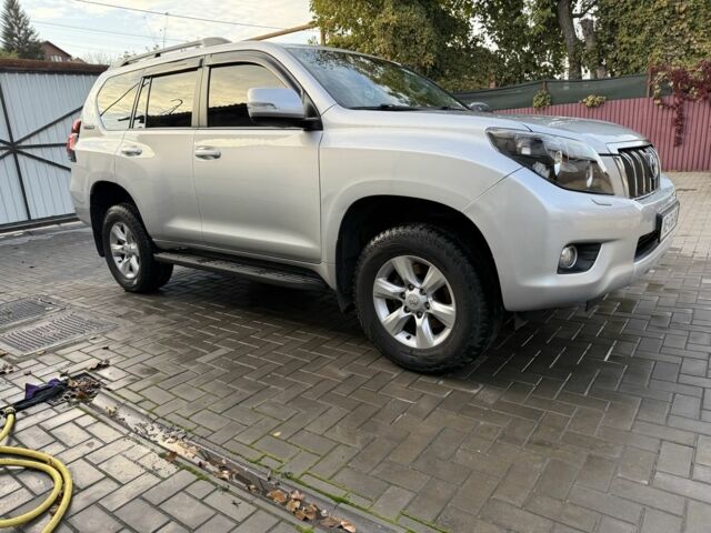 Серый Тойота Ленд Крузер Прадо 150, объемом двигателя 2.7 л и пробегом 168 тыс. км за 18700 $, фото 3 на Automoto.ua