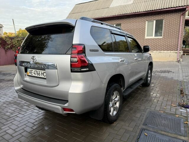 Серый Тойота Ленд Крузер Прадо 150, объемом двигателя 2.7 л и пробегом 168 тыс. км за 18700 $, фото 7 на Automoto.ua