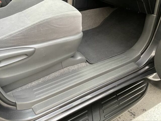 Серый Тойота Ленд Крузер Прадо 150, объемом двигателя 2.7 л и пробегом 173 тыс. км за 22900 $, фото 15 на Automoto.ua