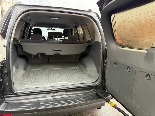 Серый Тойота Ленд Крузер Прадо 150, объемом двигателя 3 л и пробегом 185 тыс. км за 25500 $, фото 17 на Automoto.ua