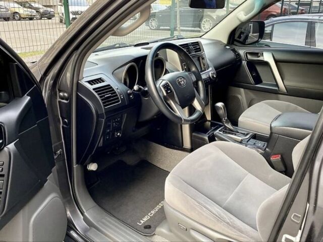Серый Тойота Ленд Крузер Прадо 150, объемом двигателя 2.7 л и пробегом 173 тыс. км за 22900 $, фото 11 на Automoto.ua