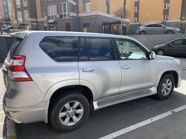 Сірий Тойота Ленд Крузер Прадо 150, об'ємом двигуна 3 л та пробігом 217 тис. км за 27000 $, фото 2 на Automoto.ua