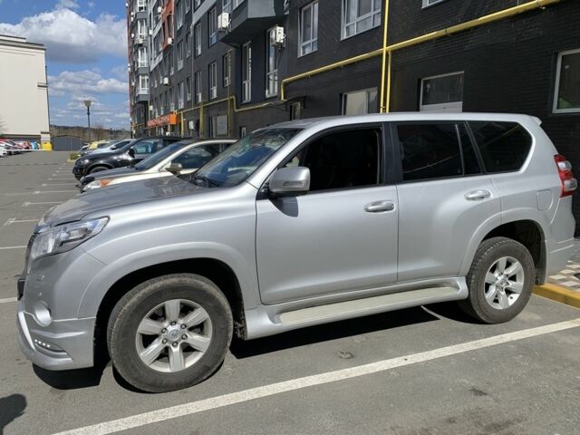 Сірий Тойота Ленд Крузер Прадо 150, об'ємом двигуна 3 л та пробігом 217 тис. км за 27000 $, фото 1 на Automoto.ua