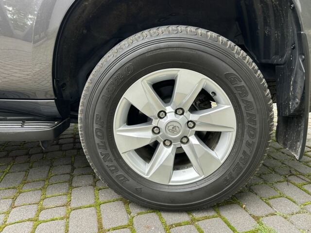 Серый Тойота Ленд Крузер Прадо 150, объемом двигателя 2.7 л и пробегом 51 тыс. км за 32400 $, фото 18 на Automoto.ua