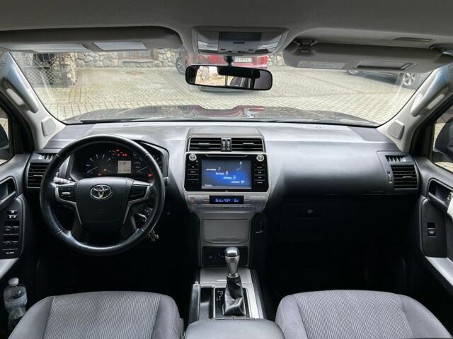 Серый Тойота Ленд Крузер Прадо 150, объемом двигателя 2.7 л и пробегом 51 тыс. км за 32400 $, фото 10 на Automoto.ua