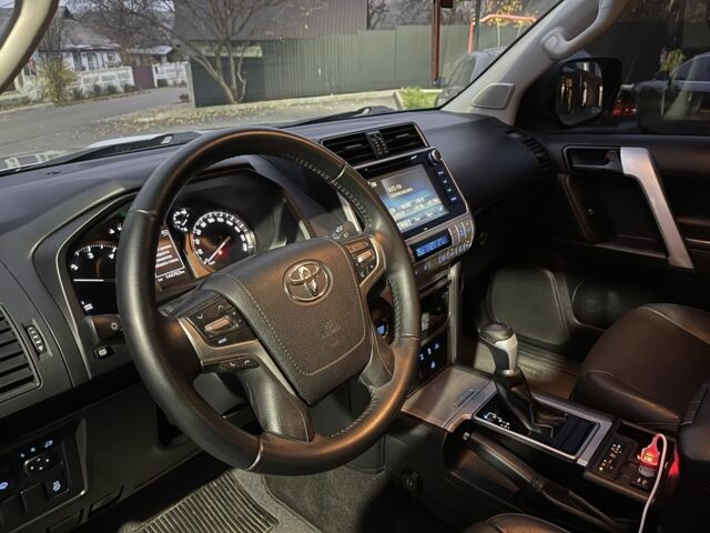 Серый Тойота Ленд Крузер Прадо 150, объемом двигателя 2.8 л и пробегом 144 тыс. км за 37000 $, фото 13 на Automoto.ua