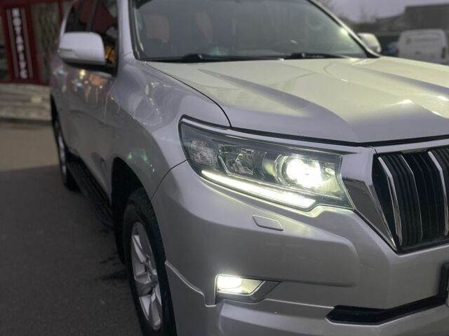 Серый Тойота Ленд Крузер Прадо 150, объемом двигателя 2.8 л и пробегом 144 тыс. км за 37000 $, фото 11 на Automoto.ua