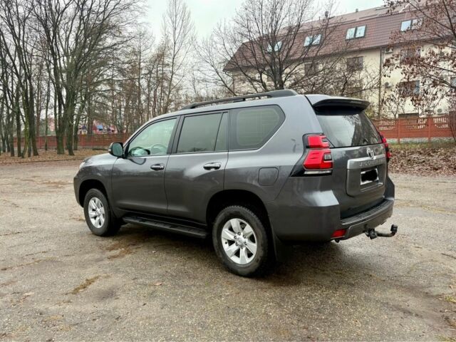 Серый Тойота Ленд Крузер Прадо 150, объемом двигателя 2.7 л и пробегом 159 тыс. км за 27800 $, фото 2 на Automoto.ua