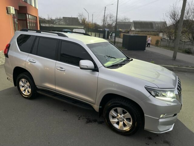 Серый Тойота Ленд Крузер Прадо 150, объемом двигателя 2.8 л и пробегом 144 тыс. км за 37000 $, фото 9 на Automoto.ua