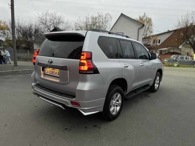 Серый Тойота Ленд Крузер Прадо 150, объемом двигателя 2.8 л и пробегом 144 тыс. км за 37000 $, фото 7 на Automoto.ua