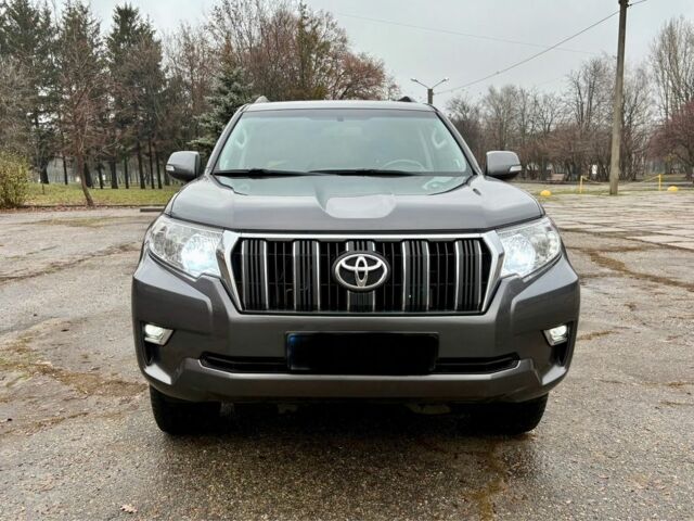 Серый Тойота Ленд Крузер Прадо 150, объемом двигателя 2.7 л и пробегом 159 тыс. км за 27800 $, фото 4 на Automoto.ua