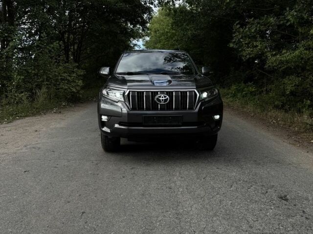 Сірий Тойота Ленд Крузер Прадо 150, об'ємом двигуна 2.8 л та пробігом 174 тис. км за 37500 $, фото 2 на Automoto.ua